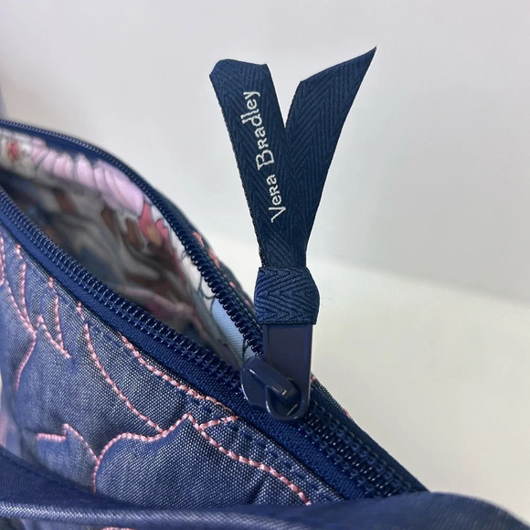 🩷”Vera Bradley”NWT Aloha Blooms Quilt Ultralight Bucket Crossbody Bag💙 - Picture 6 of 11